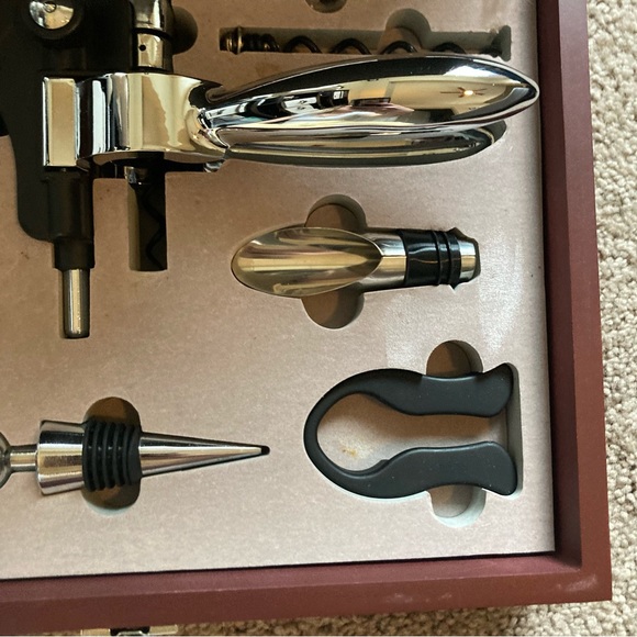 NWOT - Wine Opener 9 Piece Box Set - Great Gift Idea! - Picture 3 of 14